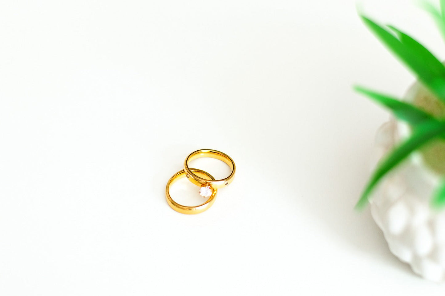 Elegant Gold-Plated Couple's Ring Set