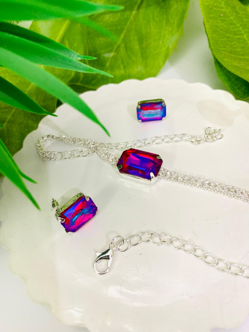 Cosmic Flare: Iridescent Crystal Jewelry Set ✨