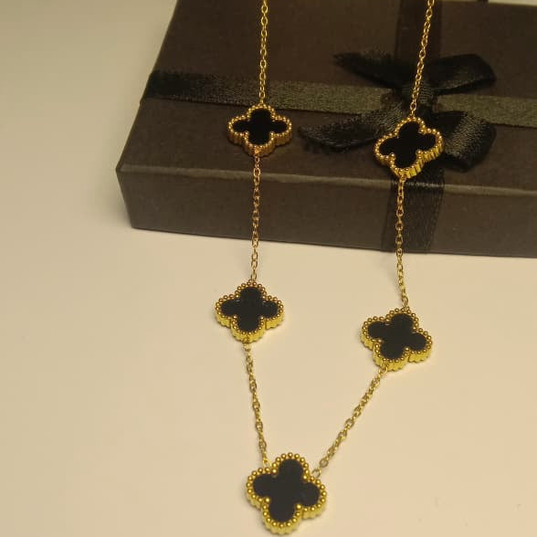 Elegant Black Onyx-Style 5-Motif Clover Necklace
