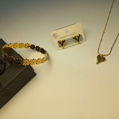 Waterproof Heart Pendant Necklace, Stud Earrings & Daisy Flower Bangle