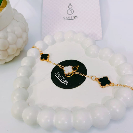 ✨ Exquisite Clover Charm Bracelet ✨